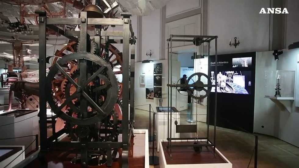 La ricostruzione (funzionante) dell'orologio di Leonardo da Vinci a Milano