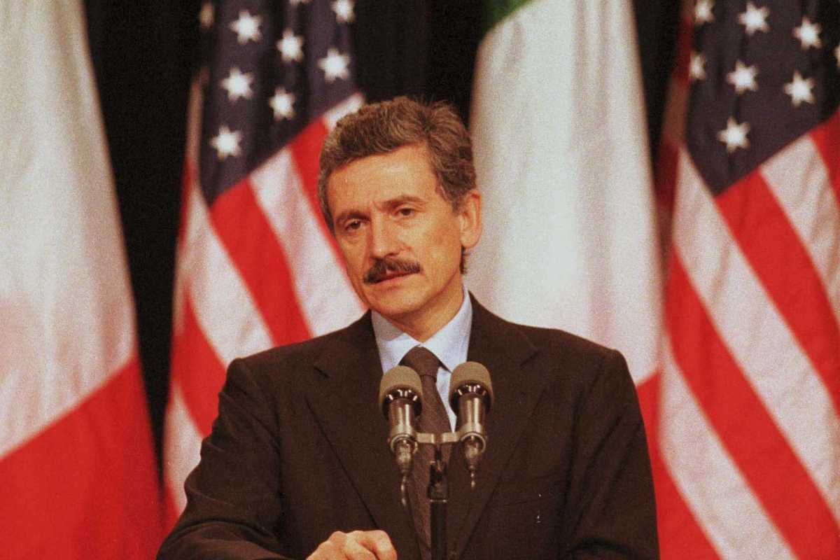 Belgrado fu bombardata di nascosto e ora gli eredi di D'Alema fan la morale