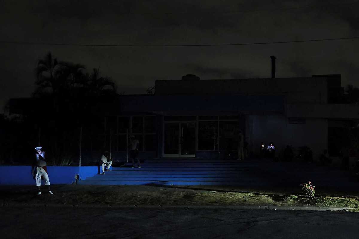 A Cuba manca anche la corrente. Il popolo: «Abbasso il comunismo»