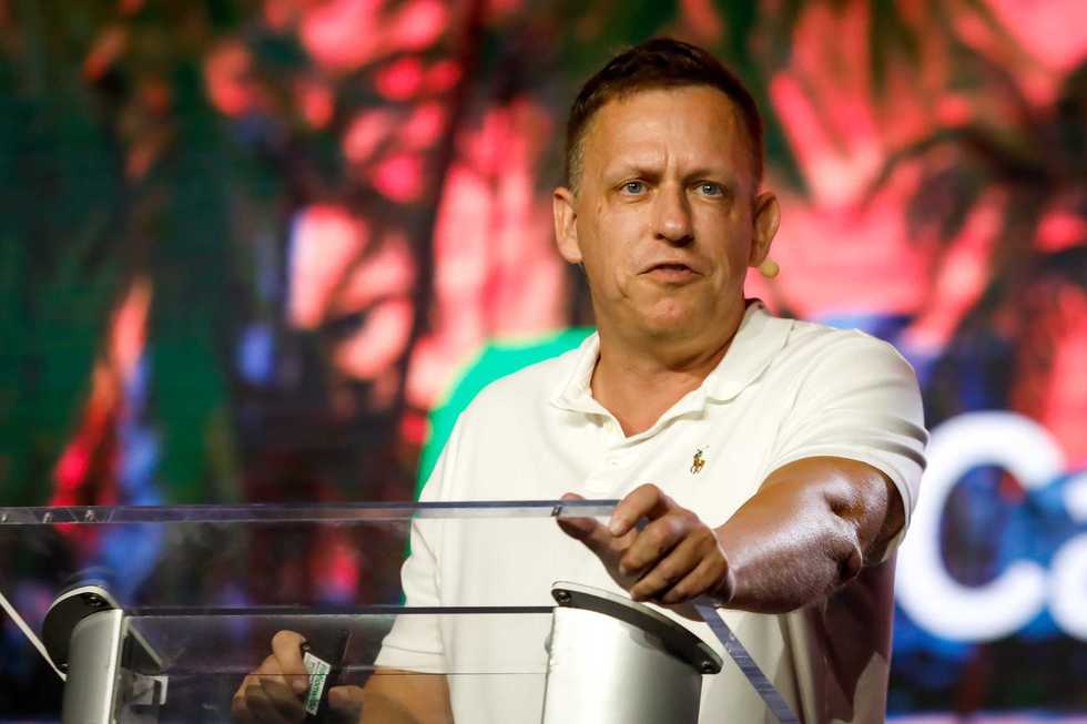 Peter Thiel, il tecno-filosofo tra aziende e politica che ha lanciato Zuckerberg e Vance