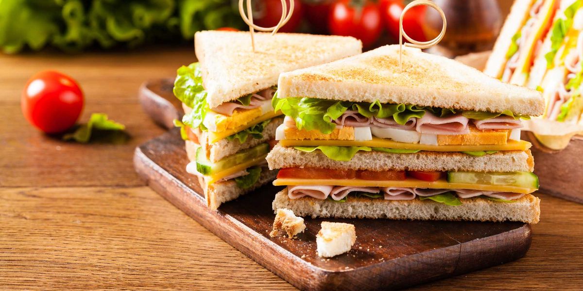 lo spezzafame diventato icona il tramezzino compie cent8217anni