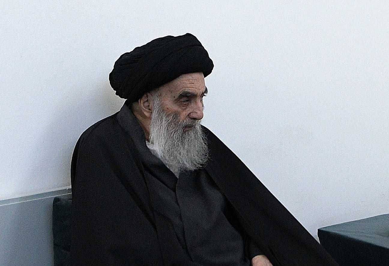 L’ayatollah iracheno arringa gli sciiti. «È obbligatorio difendere l’Iran»