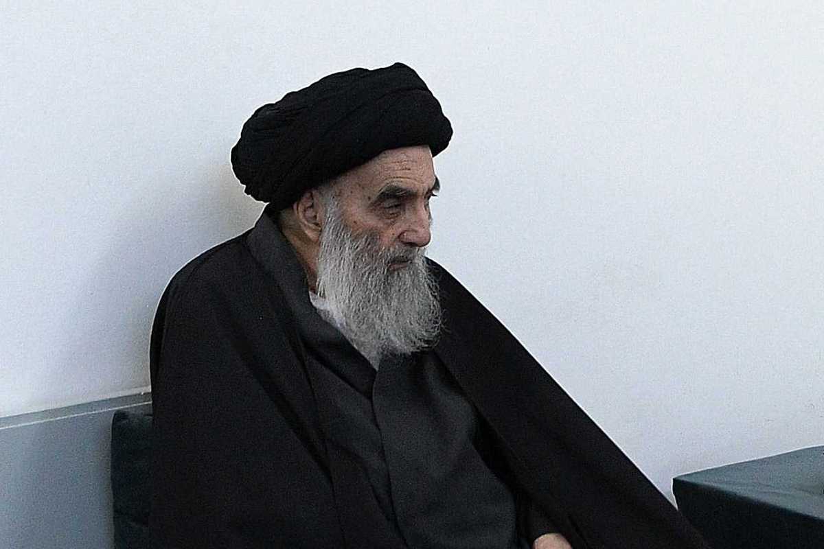 L’ayatollah iracheno arringa gli sciiti. «È obbligatorio difendere l’Iran»