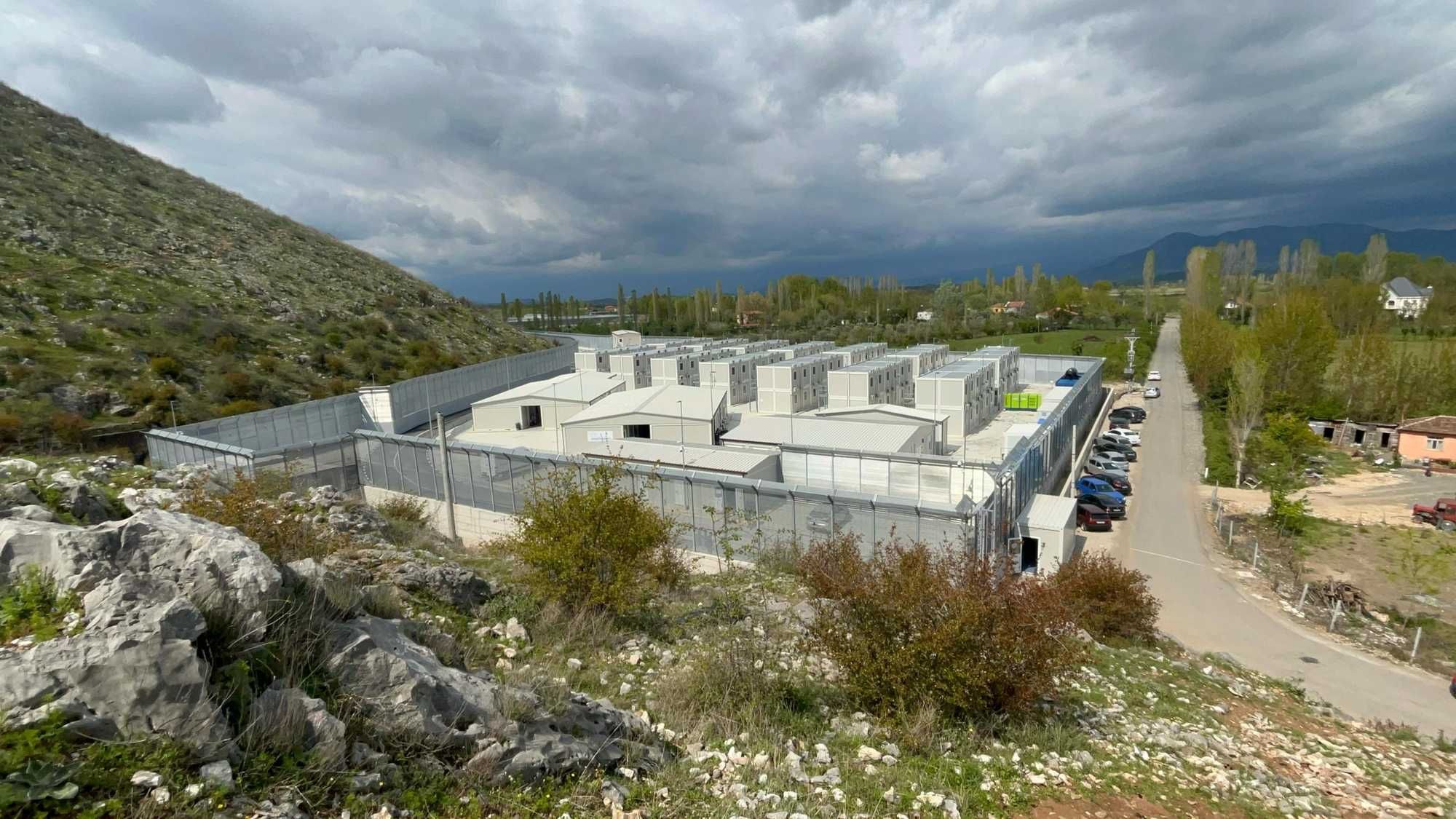 Un altro criminale liberato da Gjadër