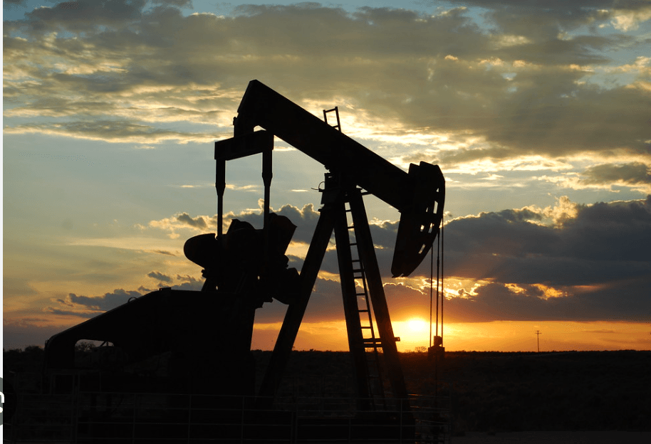 Spiking Oil Prices Will Damage Economy Even As US Keeps Pumping Crude