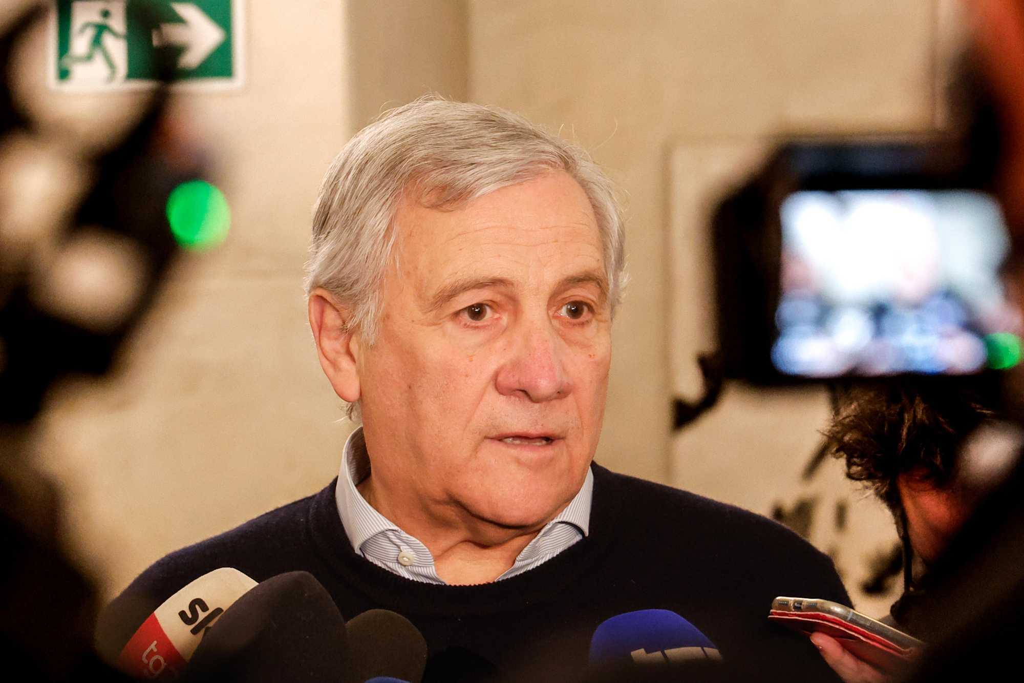 Tajani: «Nessun italiano coinvolto negli attacchi in Iran e nel Golfo»