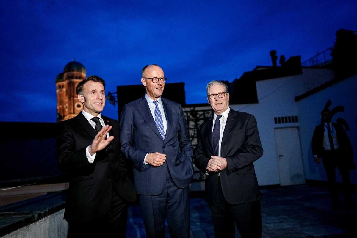 Iran, l’Ue ciancia di vertici e de-escalation. Francia e Germania all’opera con Uk