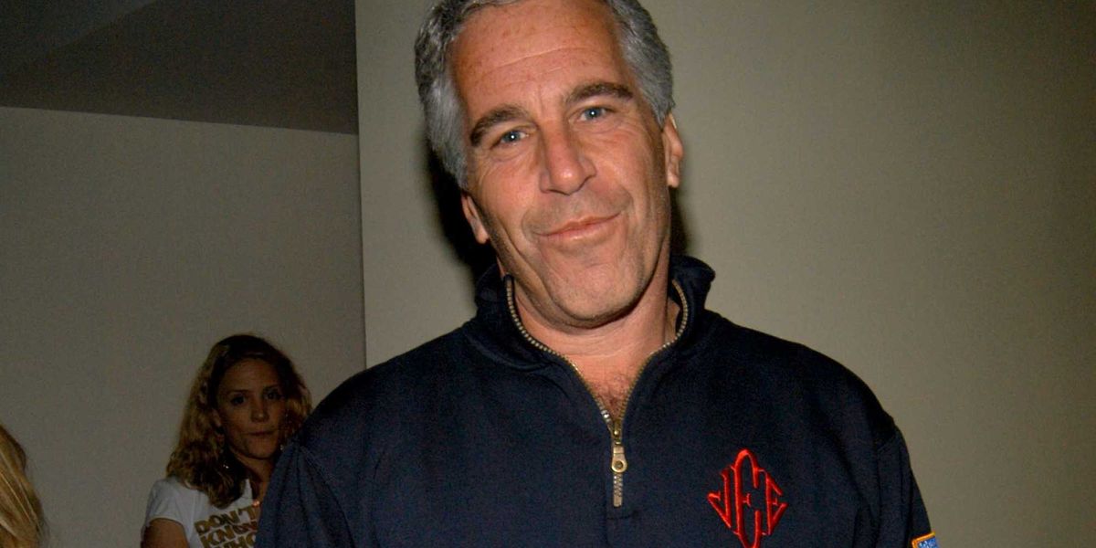 Nessuno crede al suicidio di Epstein Nessuno crede al suicidio di Epstein