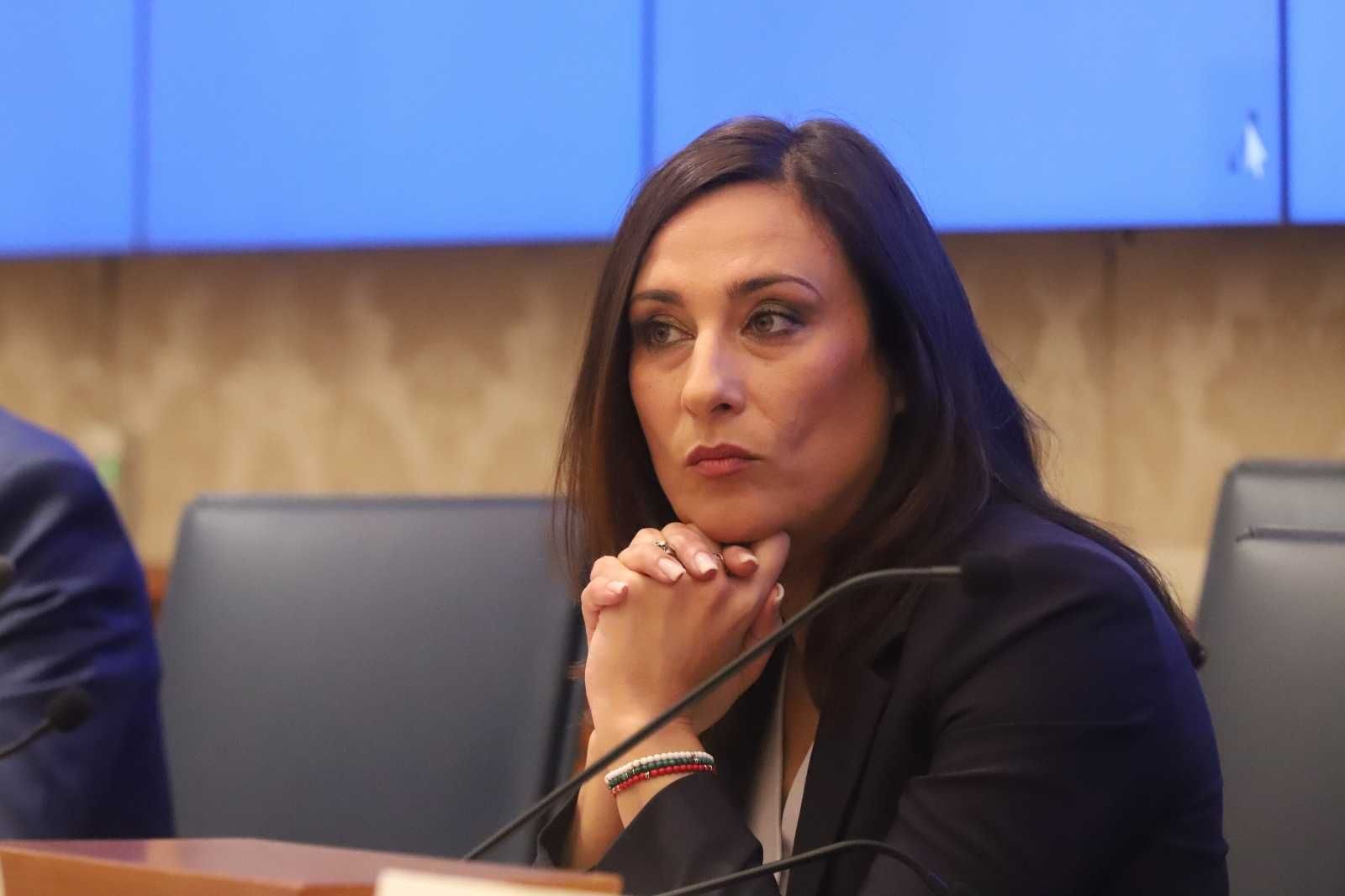 In Francia l'antisemitismo uccide, in Italia si rischia la stessa deriva. L'allarme di Fdi