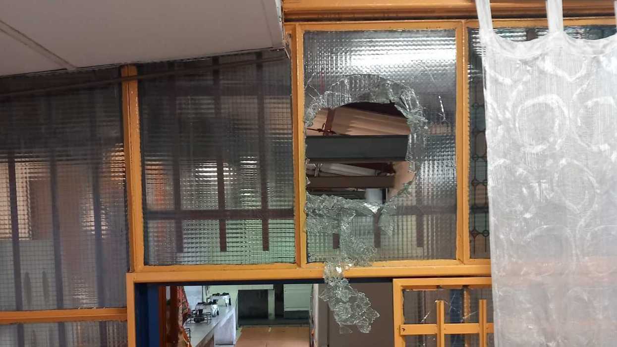 Milano, vandalizzato il circolo Meazza prima dell’incontro sul referendum giustizia