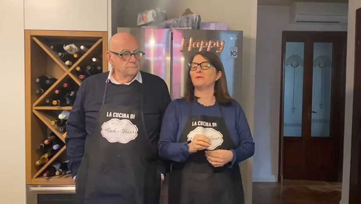 Pillole di galateo | Divieto di sushi per strada