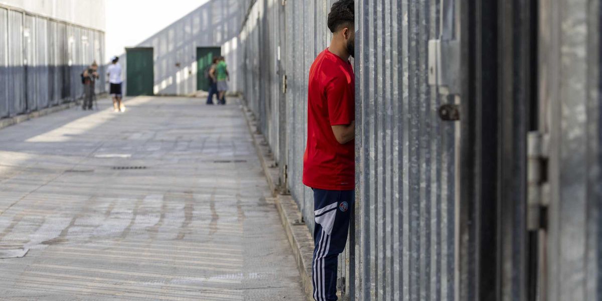 ravenna tre medici sospesi 10 mesi per i falsi certificati antirimpatrio