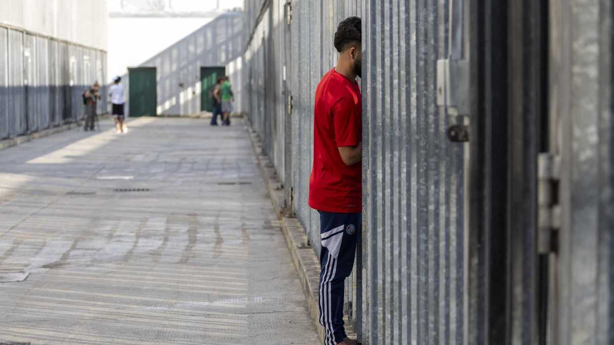 Ravenna, tre medici sospesi 10 mesi per i falsi certificati antirimpatrio