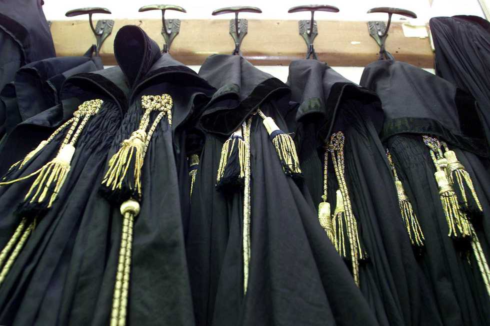 Una legge freni tribunali e assistenti sociali