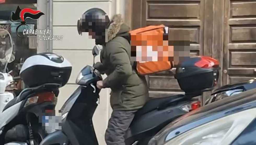 Caporalato, rider italiani sfruttati a Messina
