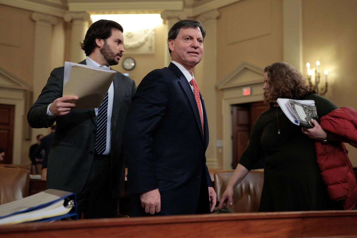 'Wealthy Tax Cheats Reaping the Benefits': IRS Audit Revenue Plummets ...