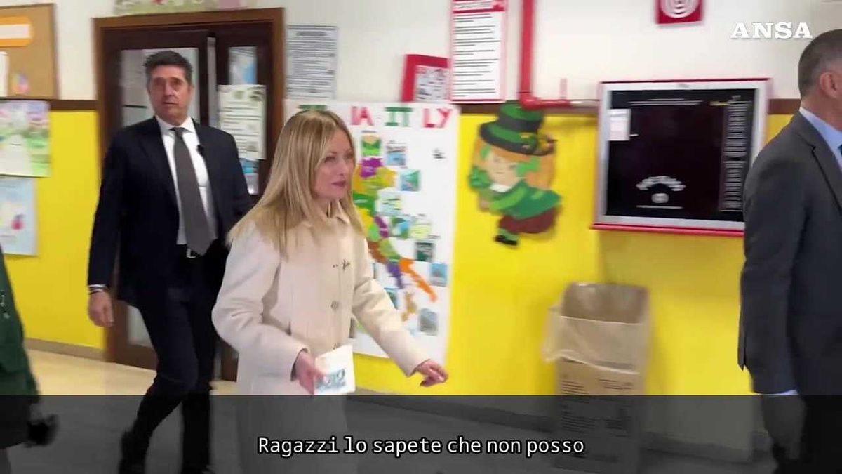 Meloni: «Affluenza? La democrazia è una buona notizia»