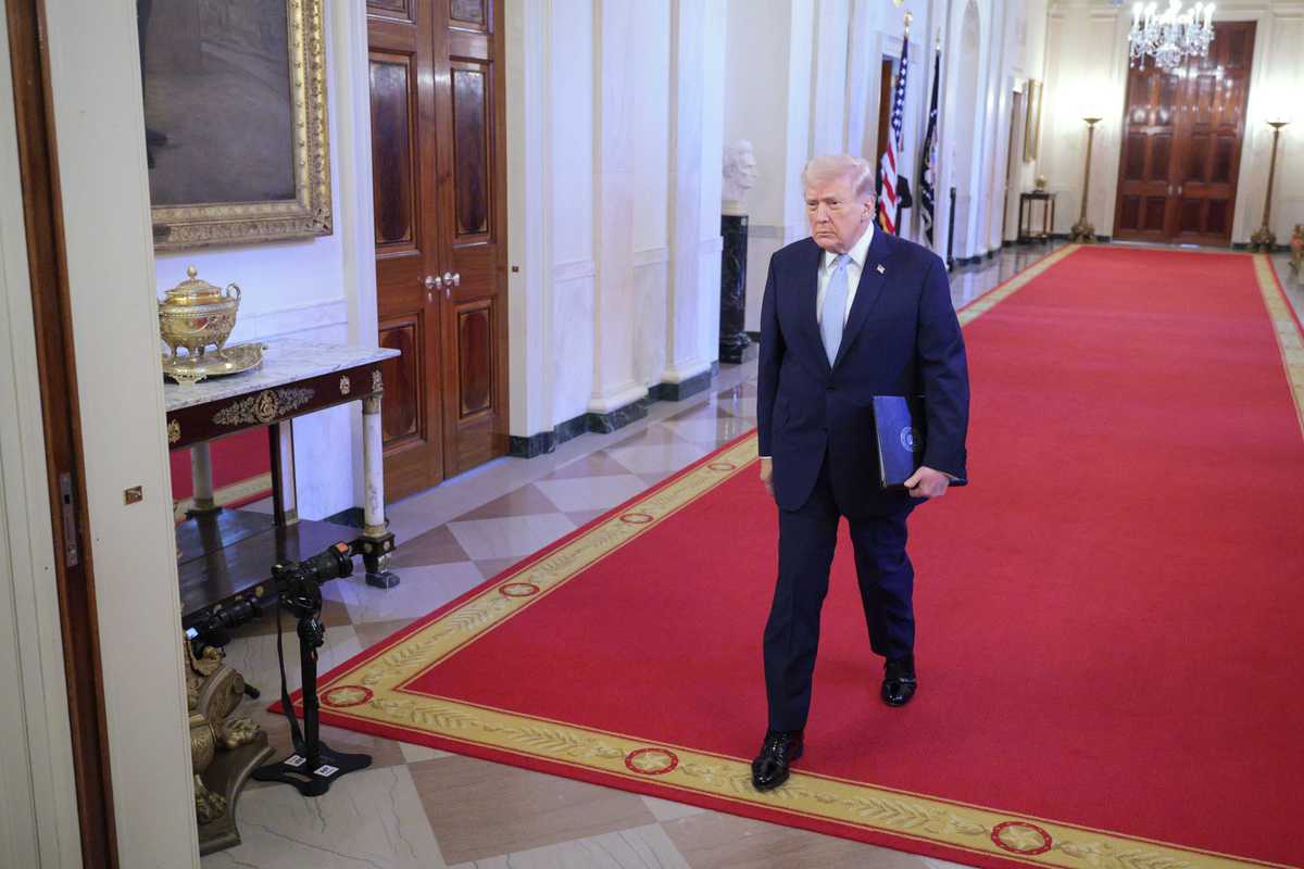 Trump: «Accordo vicino, l’Iran non avrà l’atomica». Ma il regime lo smentisce