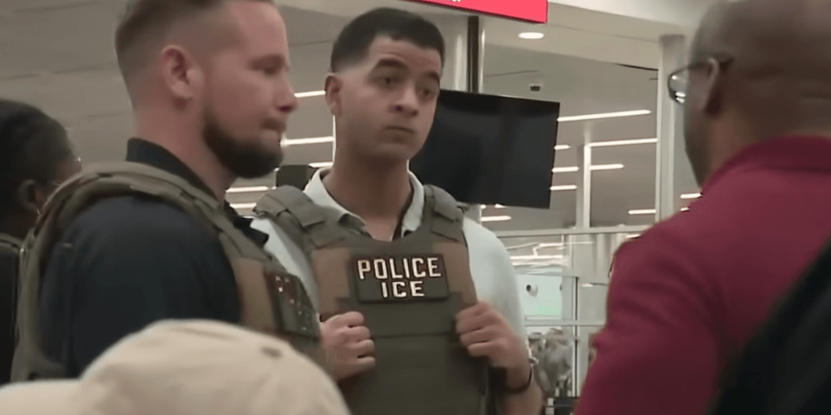 Trump's Shambolic Fox News Policy Making Hits American Airports