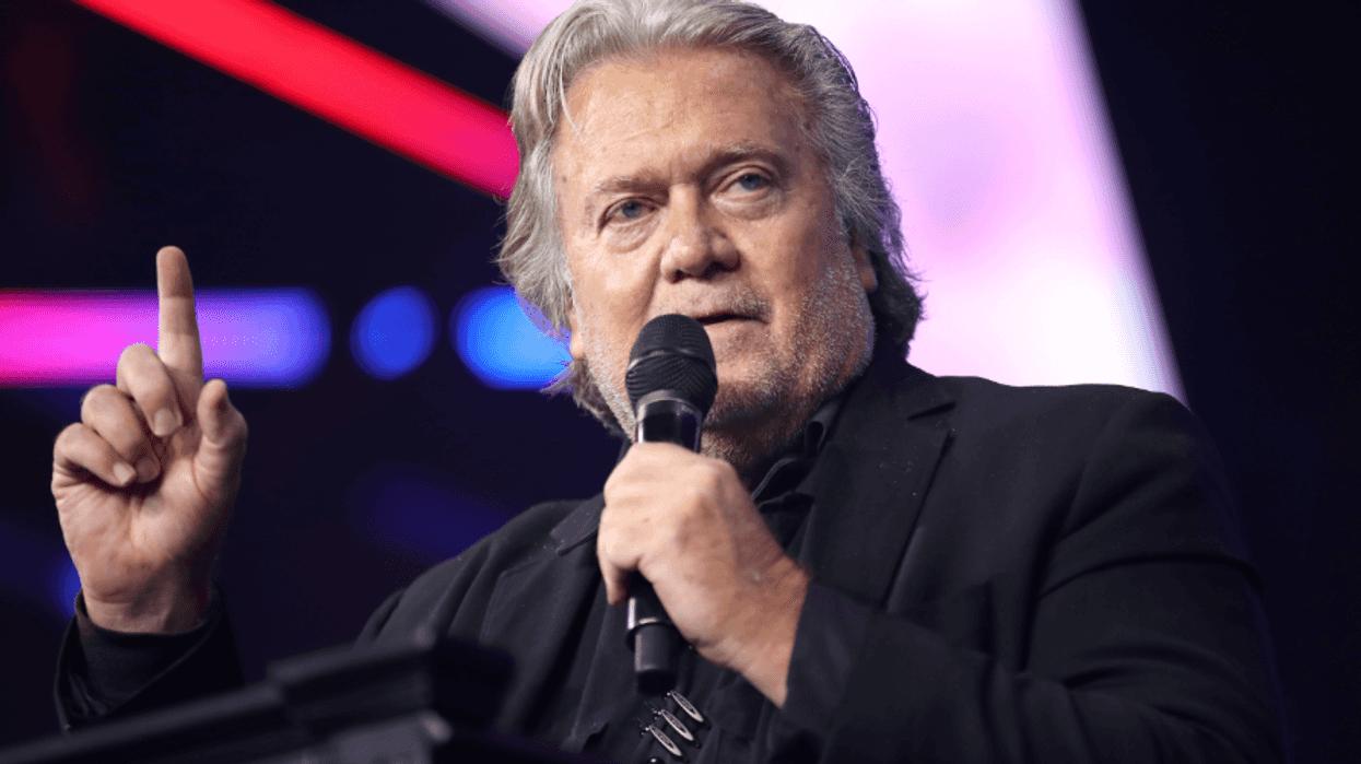 '5D Chess': Bannon Says ICE Agents At Airports Is Test Run For Midterm Election