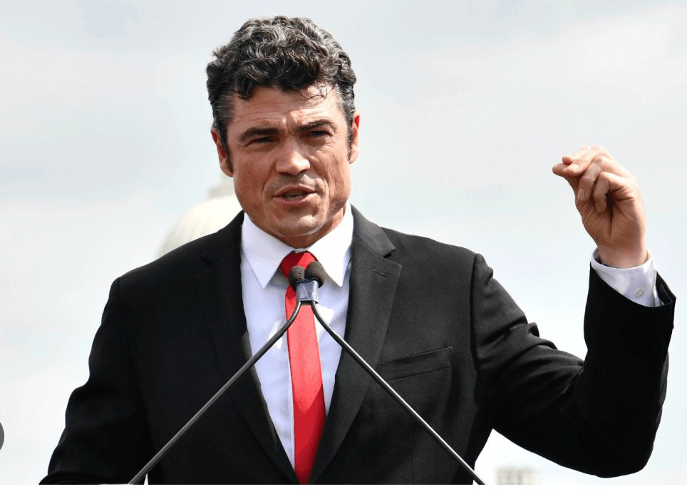 Kent Conundrum: Nazi-Adjacent Trump Aide Resigns To Protest Iran War