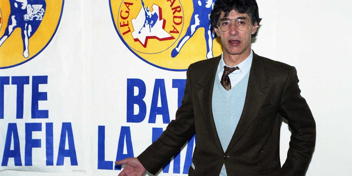 umberto bossi il senat249r che voleva la secessione padana da Laverita.info umberto bossi il senat249r che voleva la secessione padana