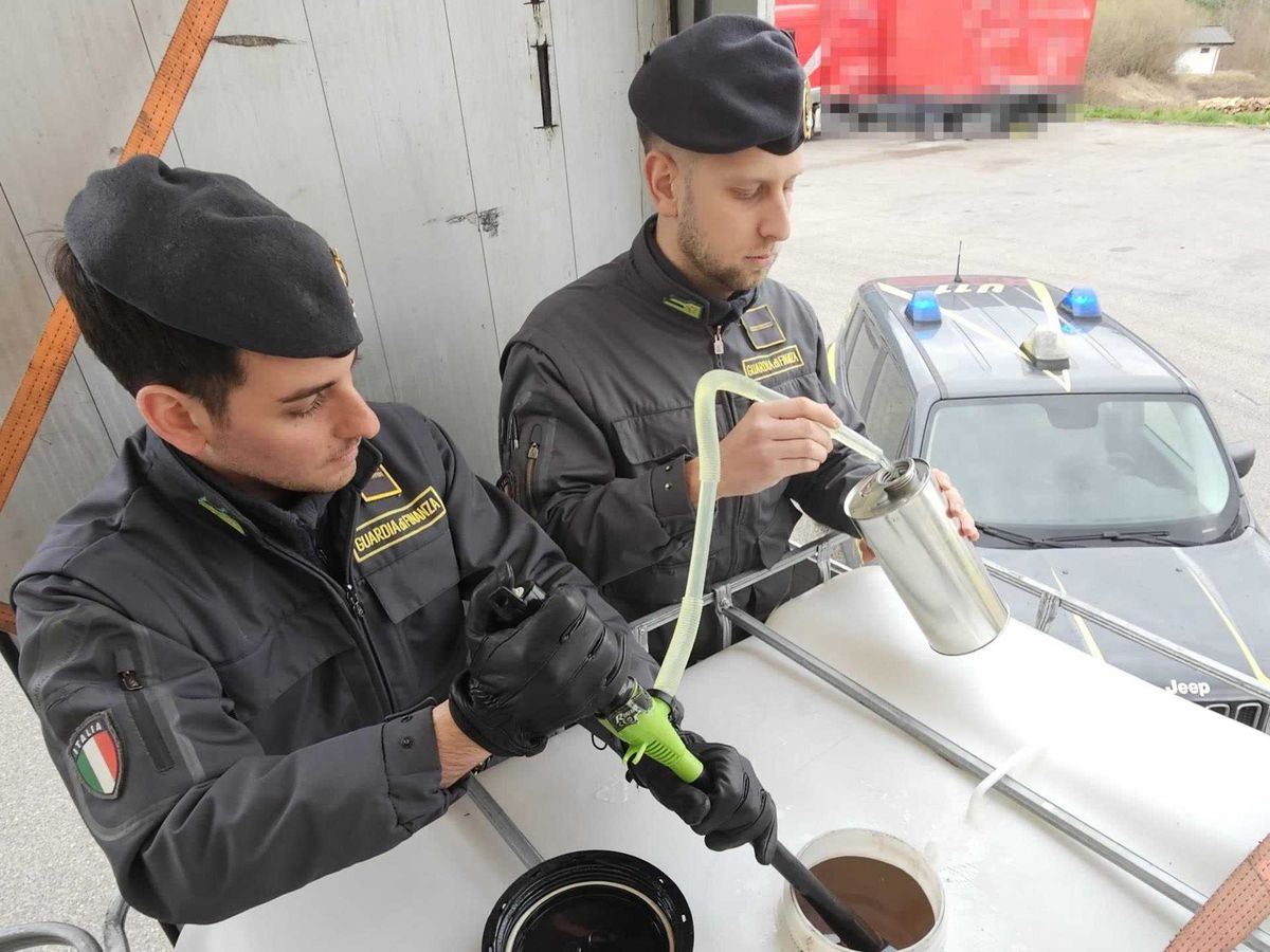 Udine, la GdF sequestra 420.000 litri di carburanti di contrabbando