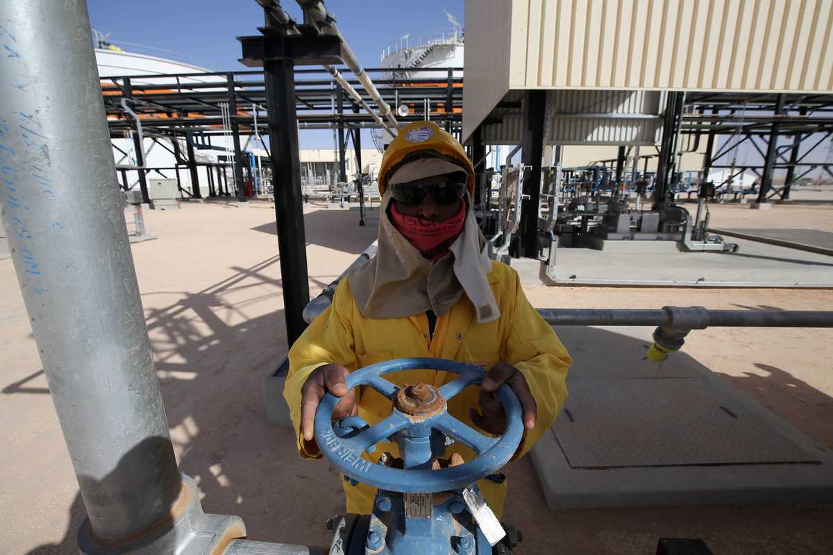 L’Italia va a caccia del gas e gli algerini alzano il prezzo