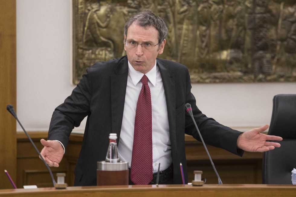 Altra denuncia per il pm «manesco». E il Csm vuole riesaminare il caso