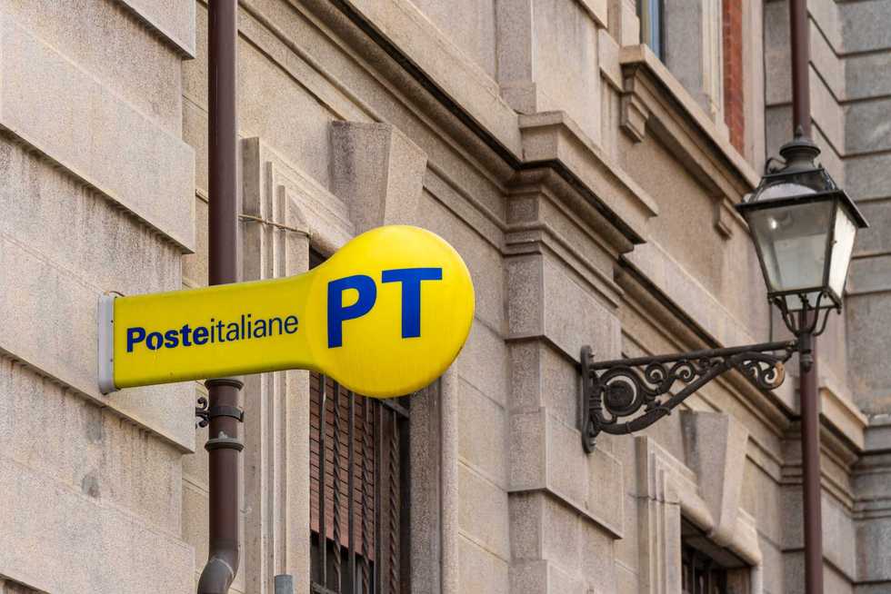 Poste vuole tutta Tim: offerti 10,8 miliardi