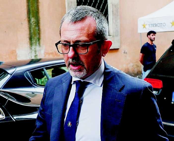 Delmastro sanzionato dalla Camera Caroccia: «Da lui solo beneficenza»