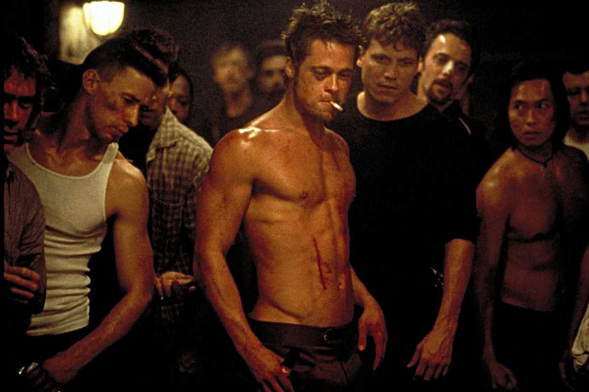 «Fight Club» e social, trappola per i giovani: serve un bagno di realtà