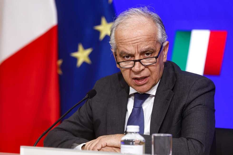 Il centrodestra fa quadrato attorno a Piantedosi: «Vicenda privata»