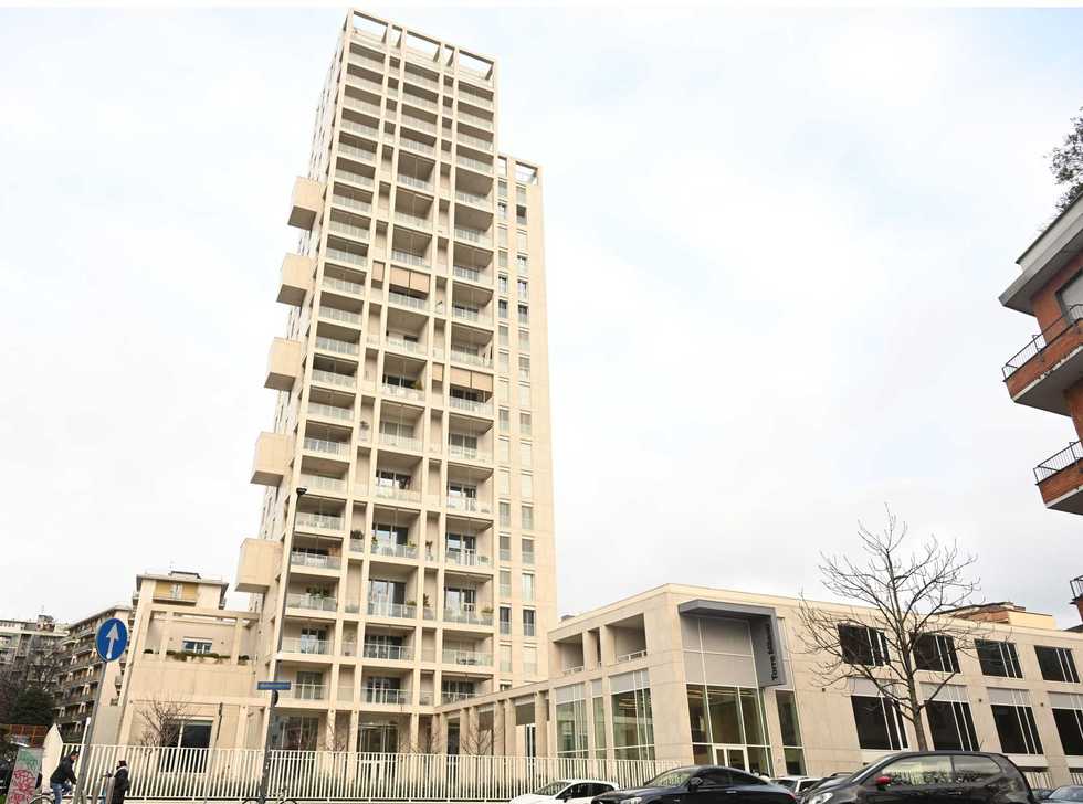 Il pm: torre di via Stresa da confiscare. Sala pensa ai gay