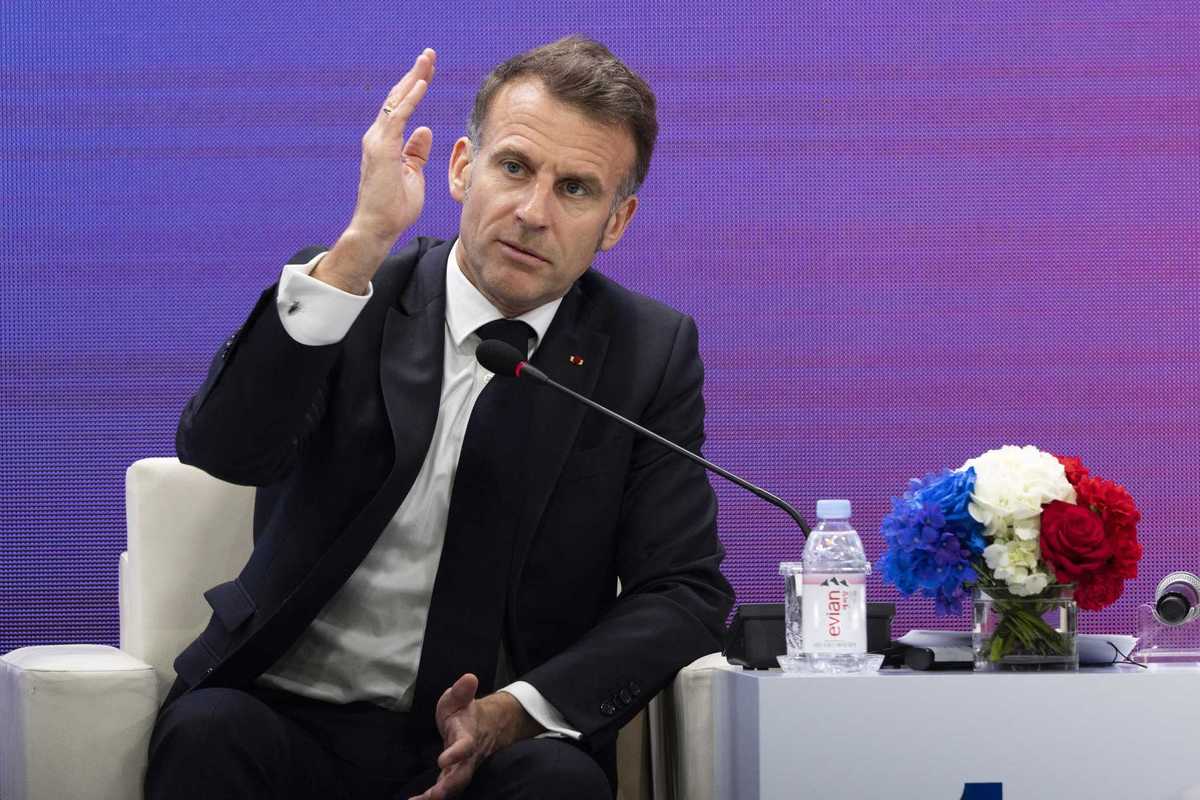 Macron riesce a navigare a Hormuz col passaggio dei russi e dei cinesi