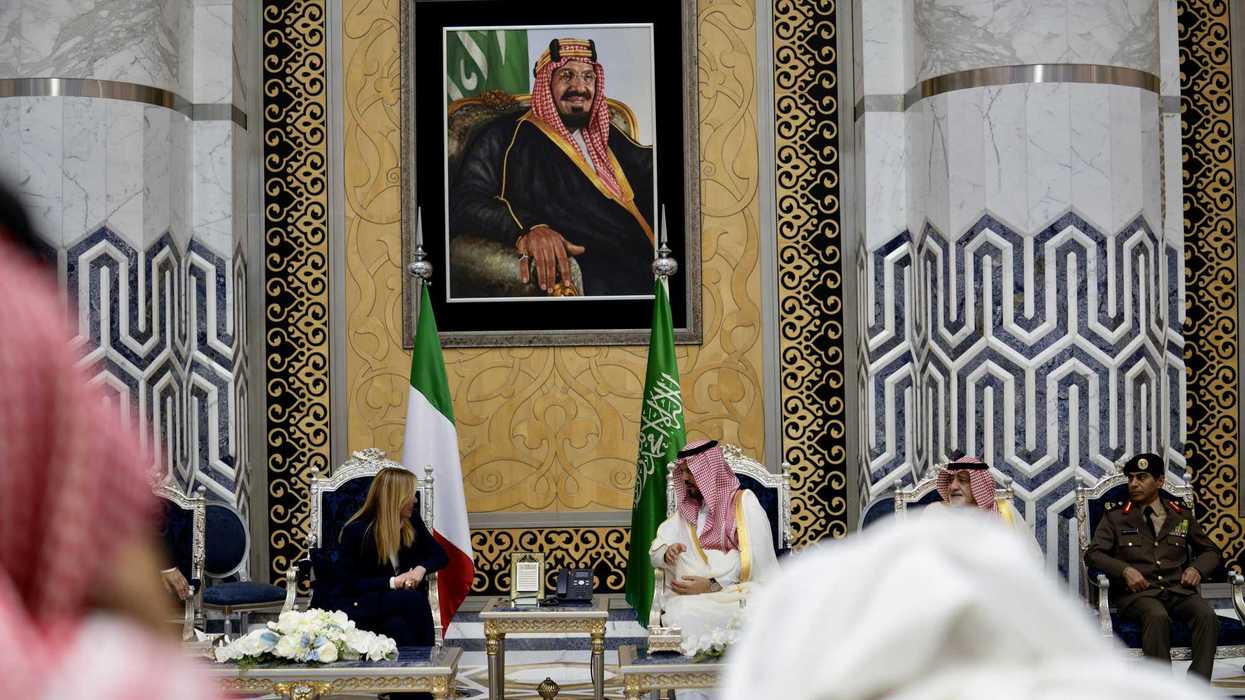 Meloni non aspetta Usa e Ue. Stringe accordi nel Golfo per la sicurezza energetica