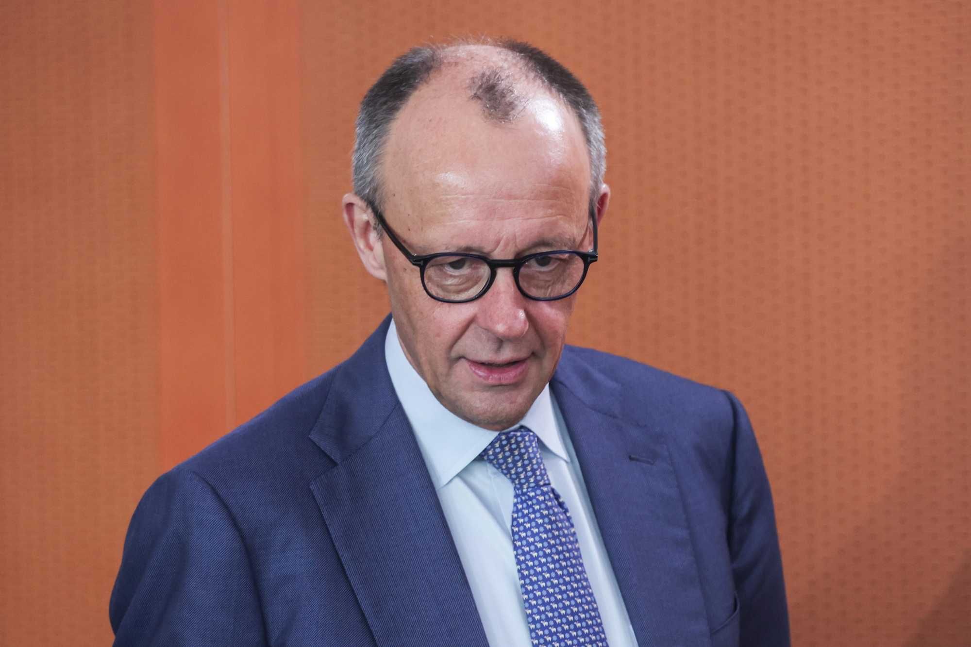 In Germania i maschi devono chiedere il permesso allo Stato per lasciare il Paese