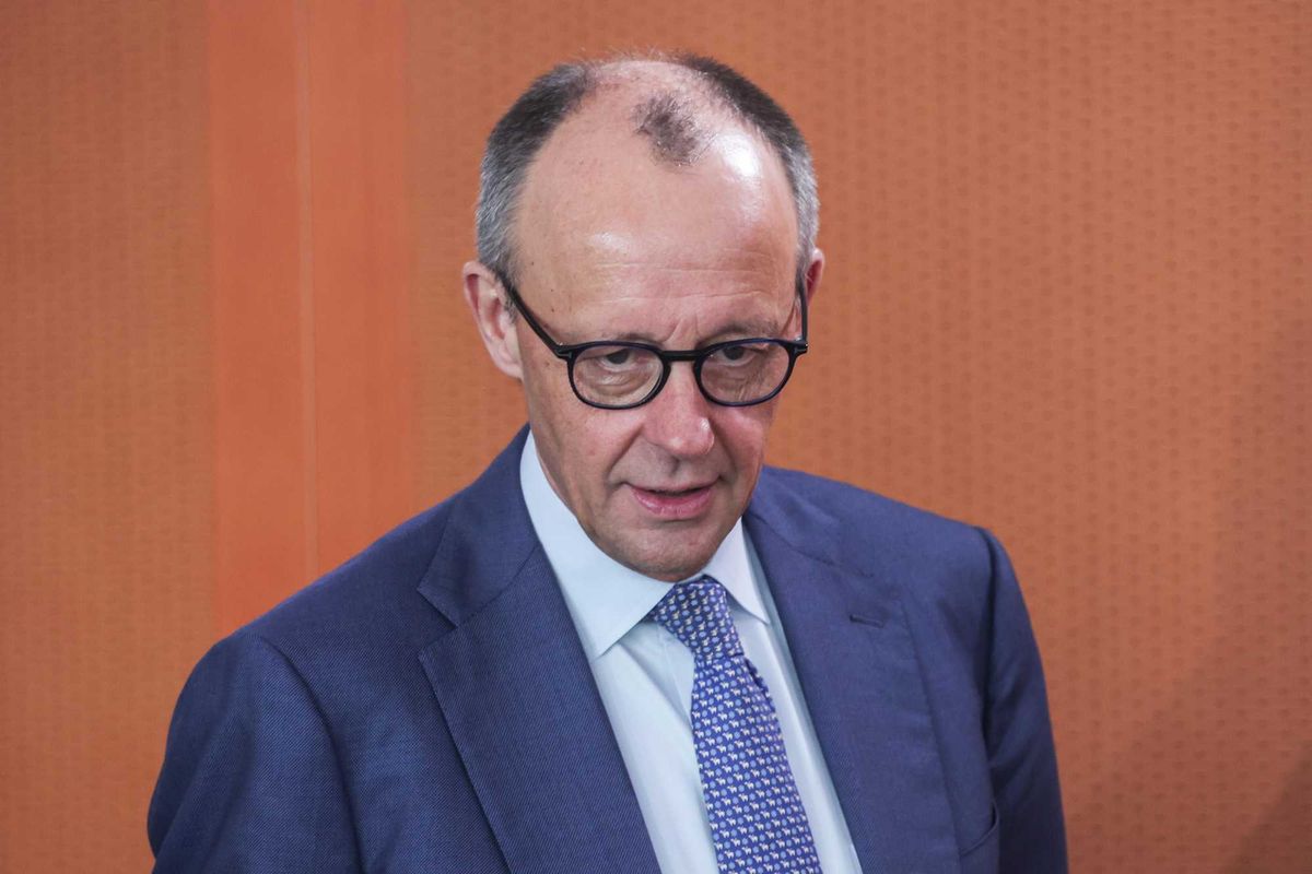 In Germania i maschi devono chiedere il permesso allo Stato per lasciare il Paese