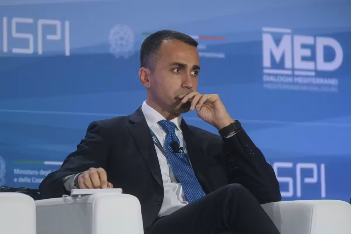 Lo scarrafone trasformista mai più povero