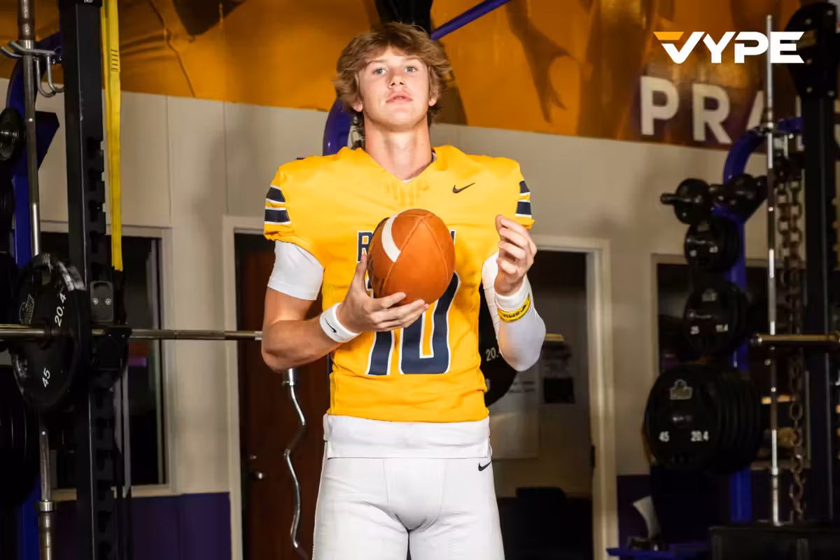 STAYING HOME: Cy Ranch QB Braden Baker commits to Houston