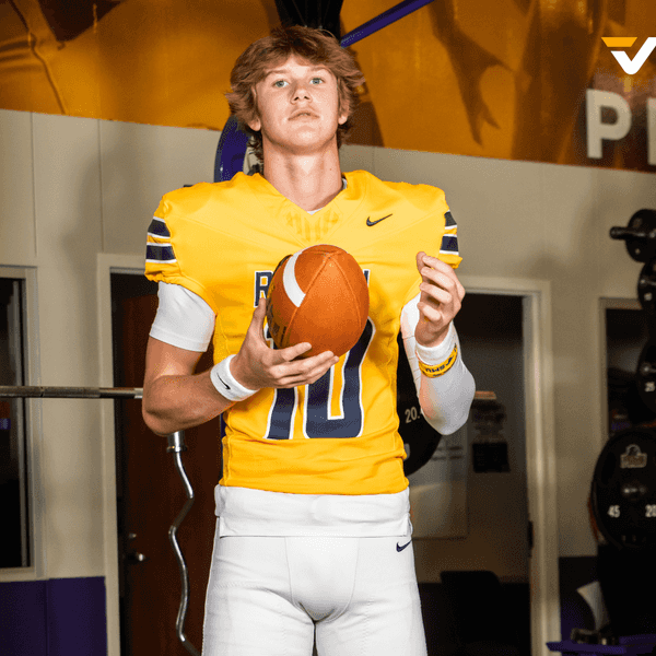 STAYING HOME: Cy Ranch QB Braden Baker commits to Houston