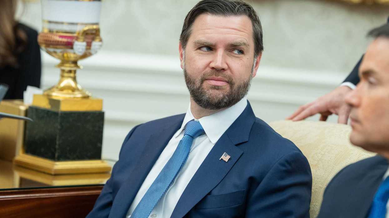 Nucleare e sanzioni, Usa e Iran si parlano. Trump: «Vittoria». C’è Vance ai negoziati