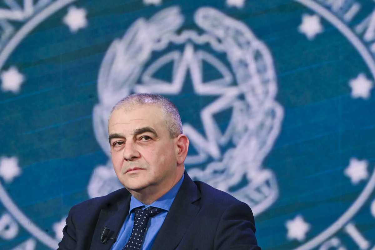 Ordine da Palazzo Chigi: «Pedalare»