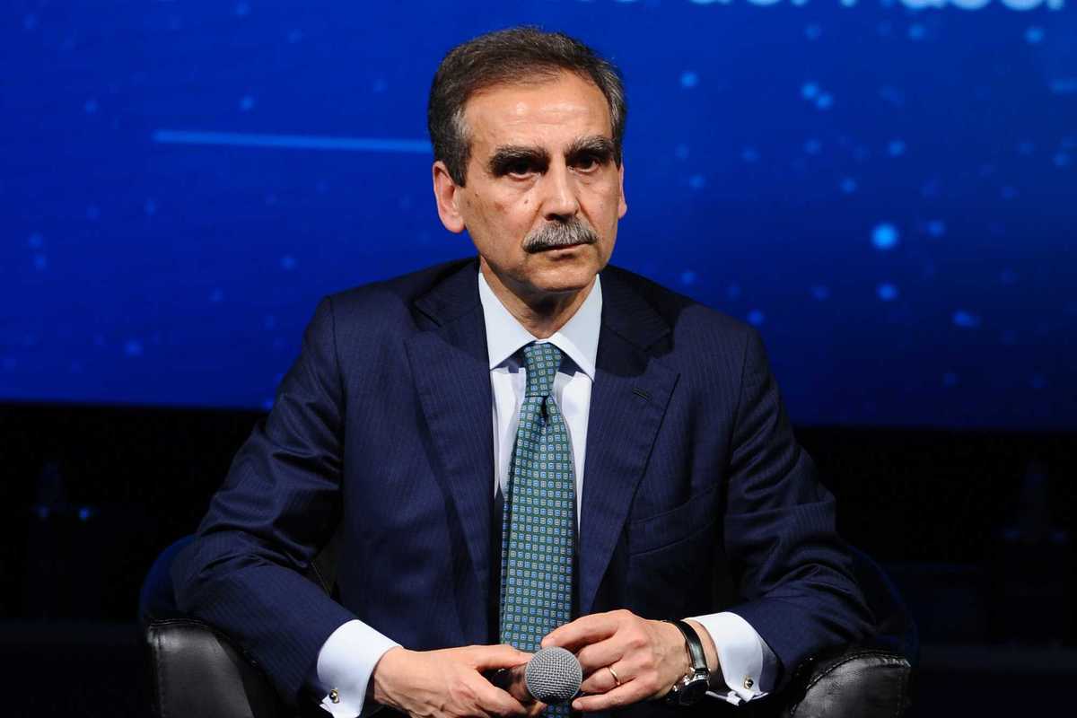 Mps licenzia Lovaglio. Andrà a Palermo la guida della banca