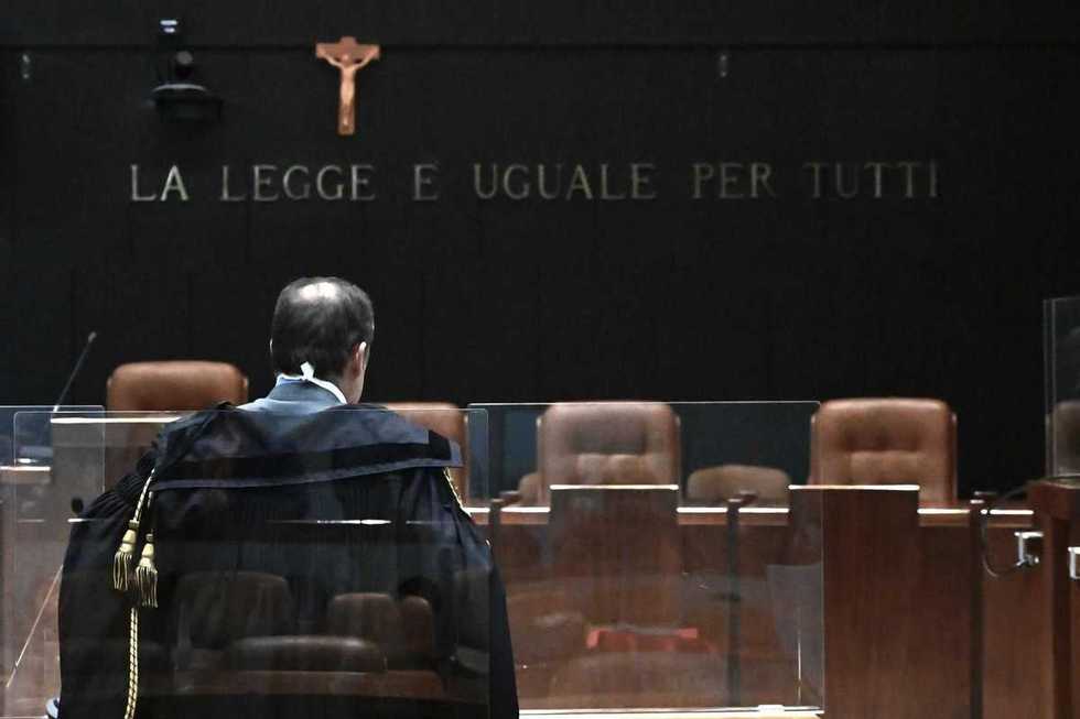 Se ci è negato un giudizio «terzo» la Costituzione resta inapplicata