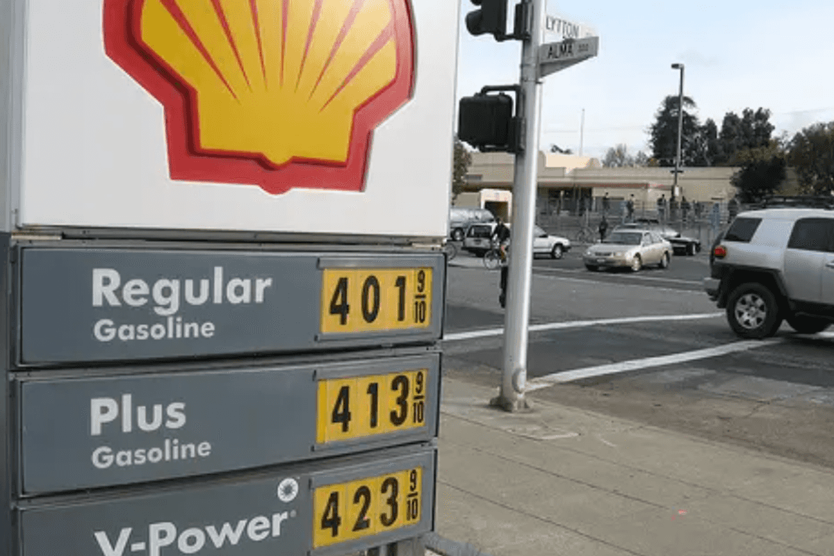 Here's How Gas Prices Will Spike This Year (And Eat Your Tax Refund)