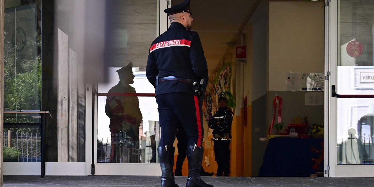 tredicenne accoltella la sua prof durante una diretta sui social