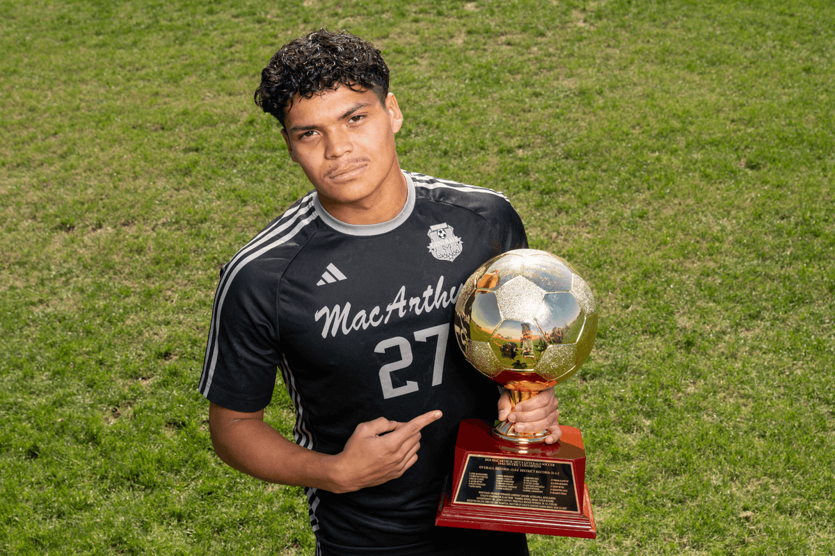 GAME ON: Technical Mastery from Arriazola Opens Doors for MacArthur Past District Play