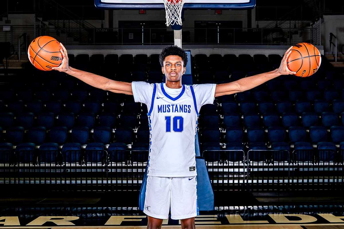 VYPE HOU Private School Boys Basketball Player of the Year Fan Poll