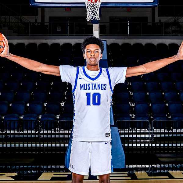 VYPE HOU Private School Boys Basketball Player of the Year Fan Poll